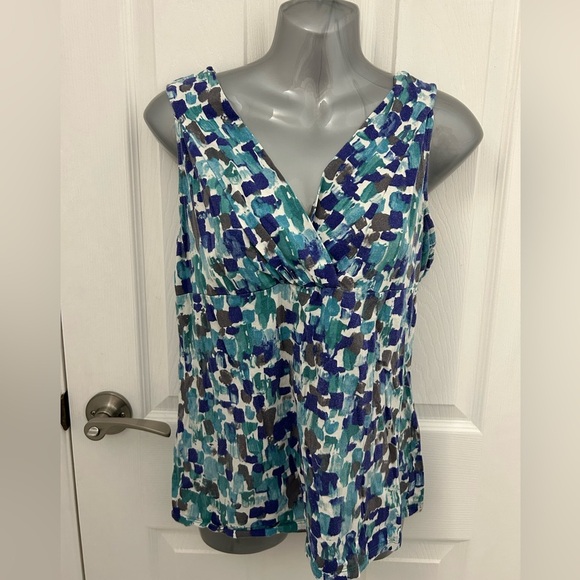 Ann Taylor Multicolor Abstract Tank Top - Picture 6 of 6